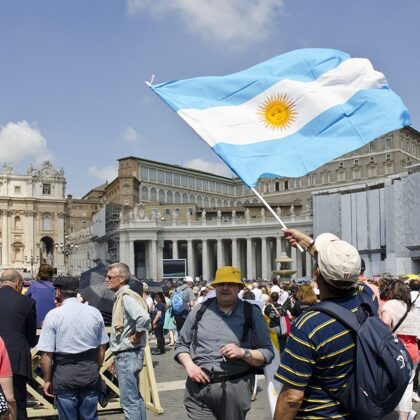 ARGENTINA'S ECONOMIC ,CORRUPTION PROBLEMS AND THE FAILED WAR ON DRUGS.ARGENTINA CONTINUES 